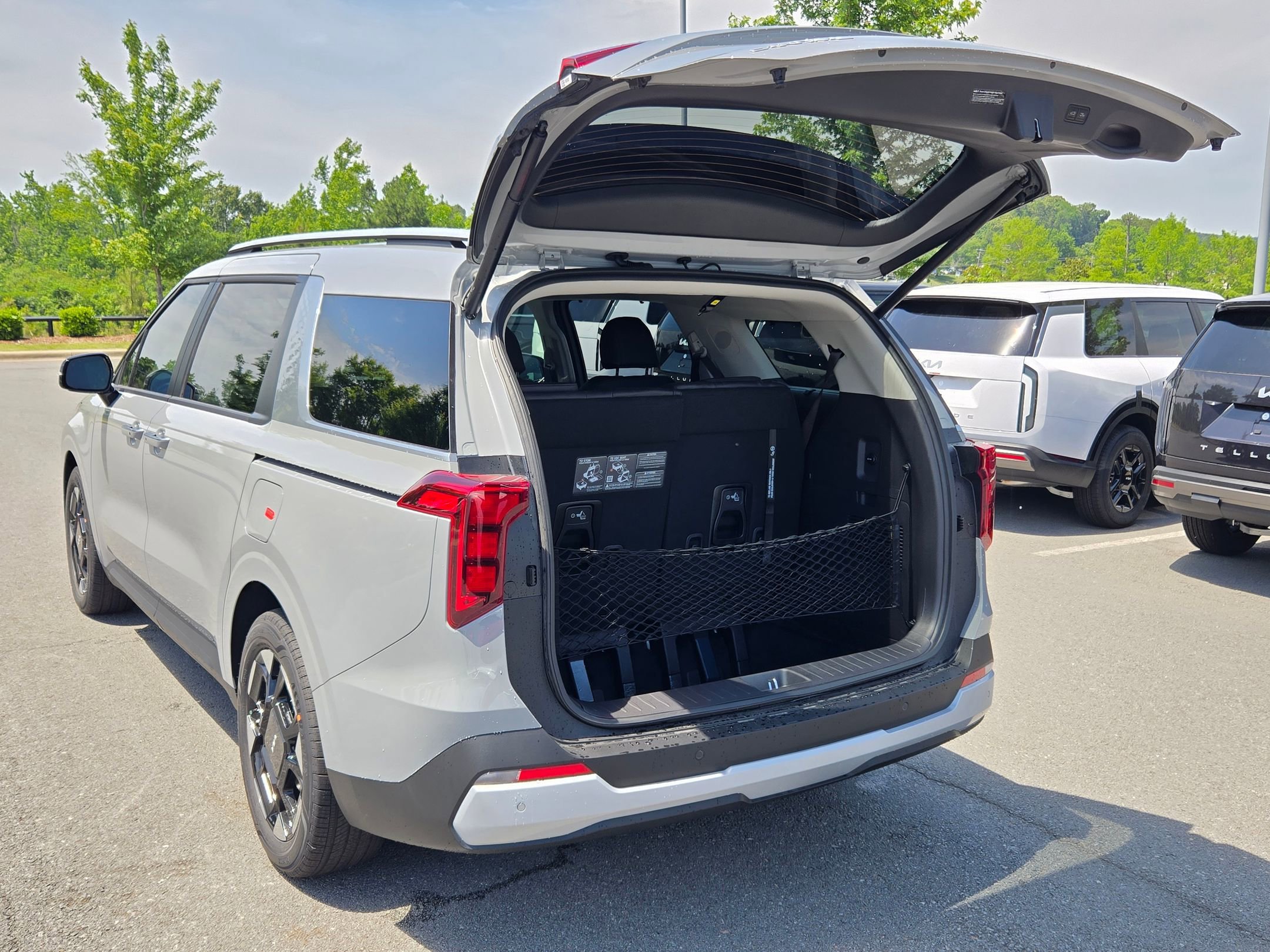 New 2026 Ceramic Silver Kia EX image 18