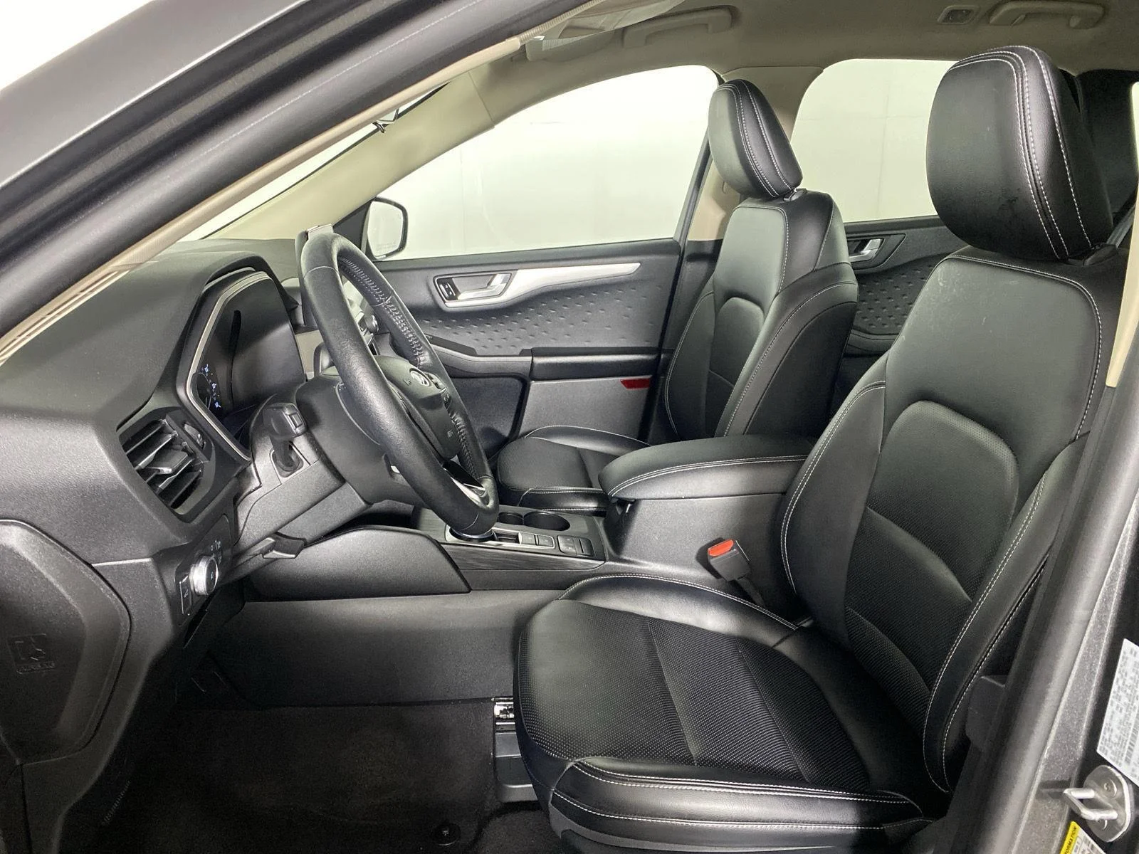 Used 2020 Magnetic Ford SEL image 10