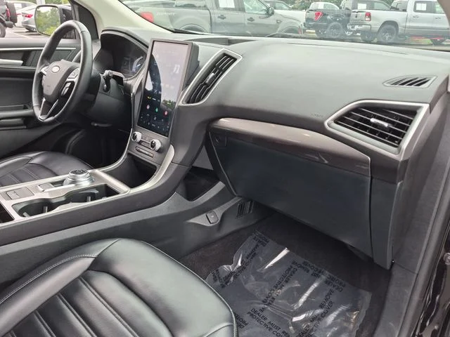Used 2024 Black Ford SEL image 35