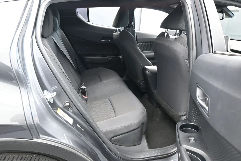 Used 2019 Magnetic Gray Metallic Toyota XLE image 30