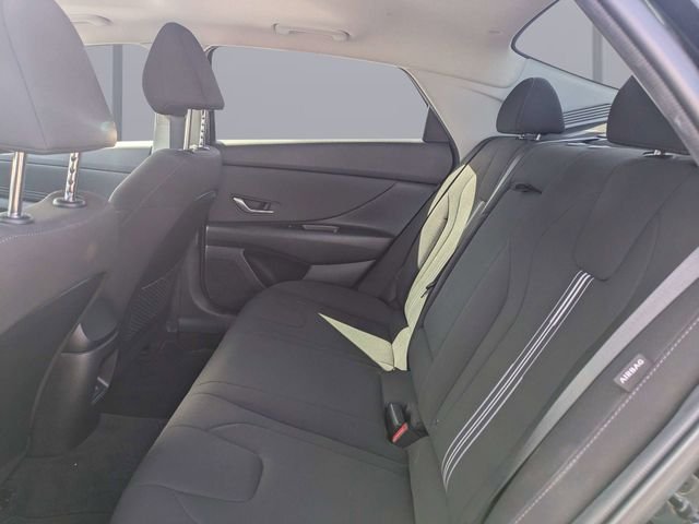 2024 Hyundai Elantra SEL - Photo 12
