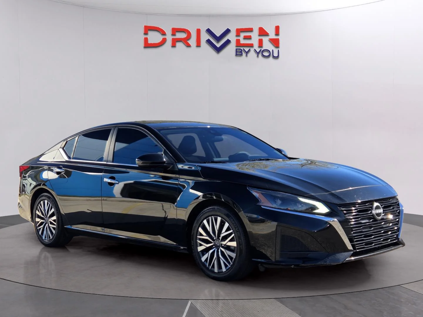 2023 Nissan Altima SV - Photo 7