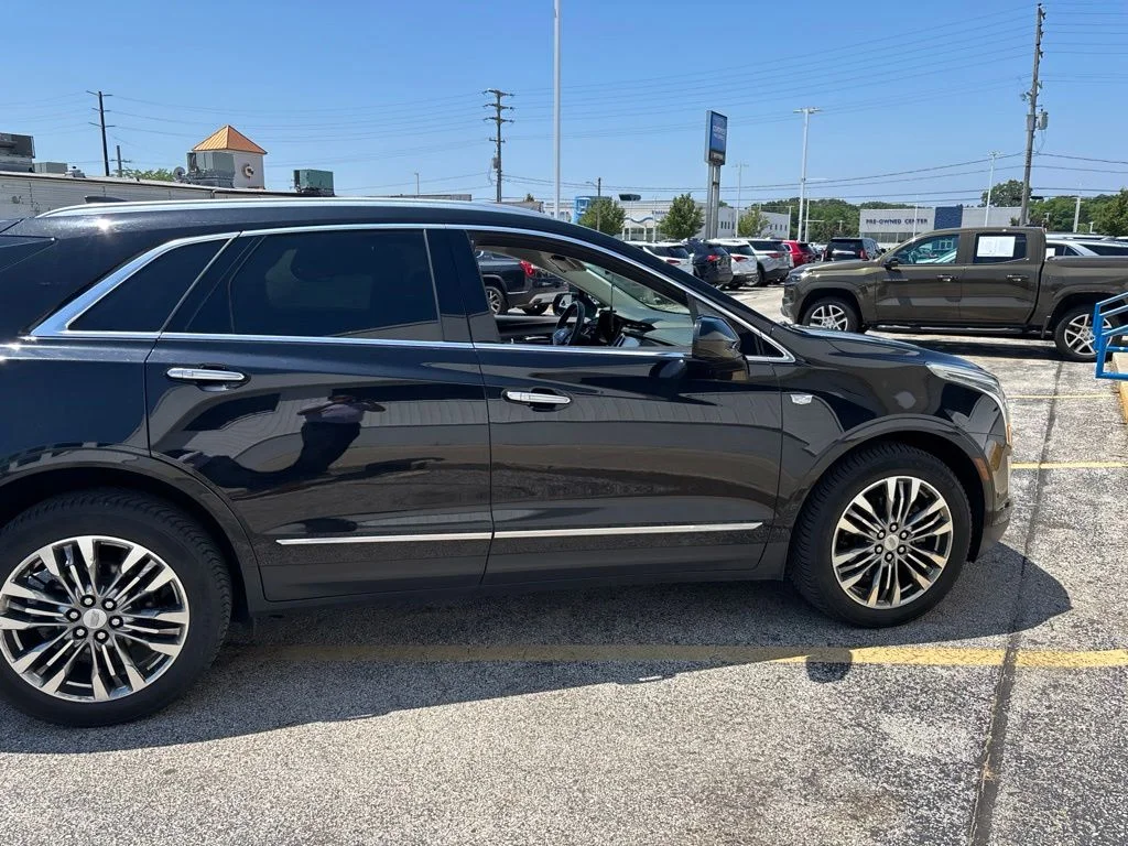 Used 2017 Black Cadillac Premium Luxury image 4