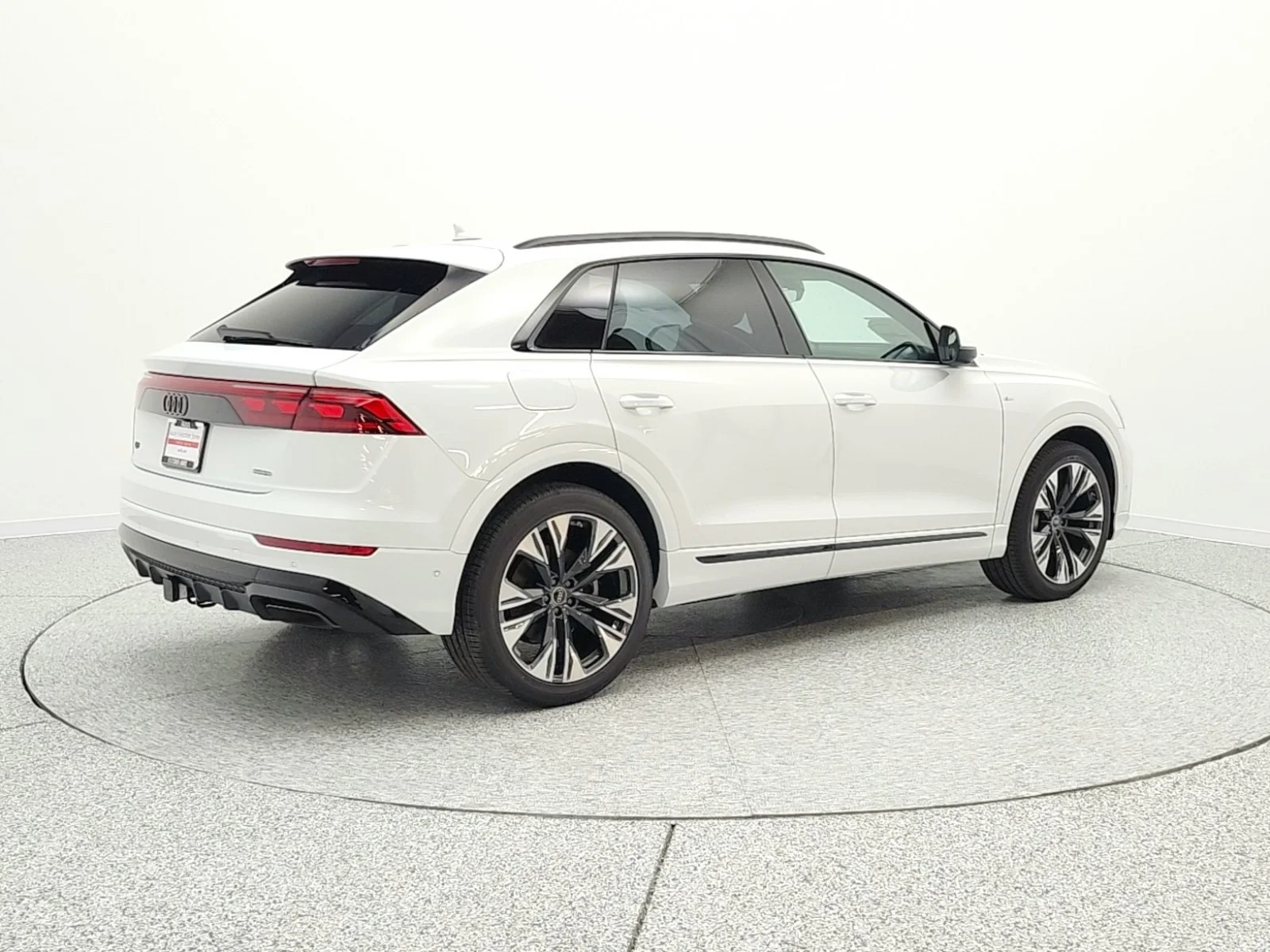 2026 Audi Q8 Prestige - Photo 5