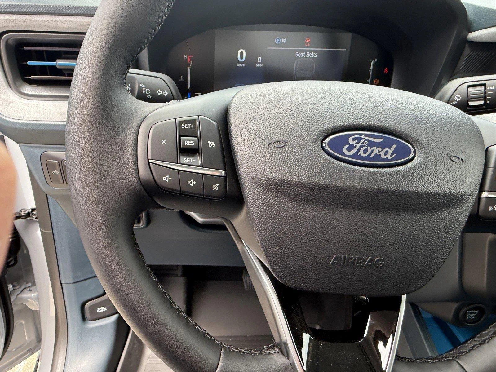 New 2026 Space White Metallic Ford XLT image 18