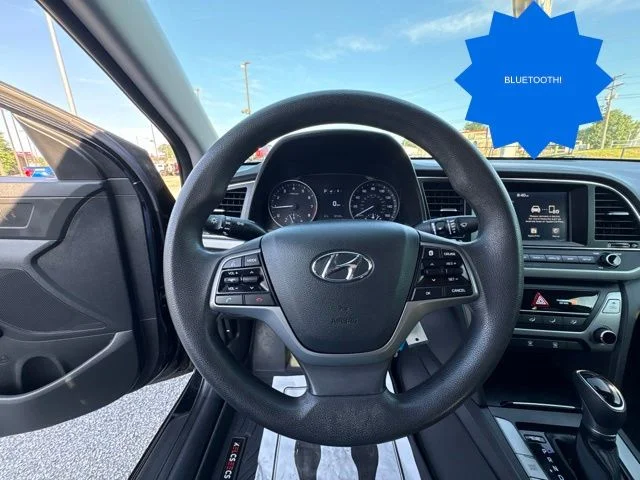 Used 2018 Black Hyundai SEL image 13