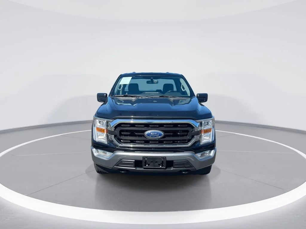 Used 2022 Black Ford XLT image 3