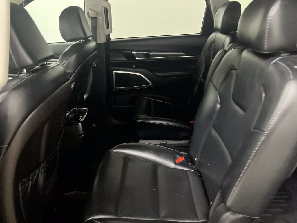 Used 2022 Silver Kia S image 13