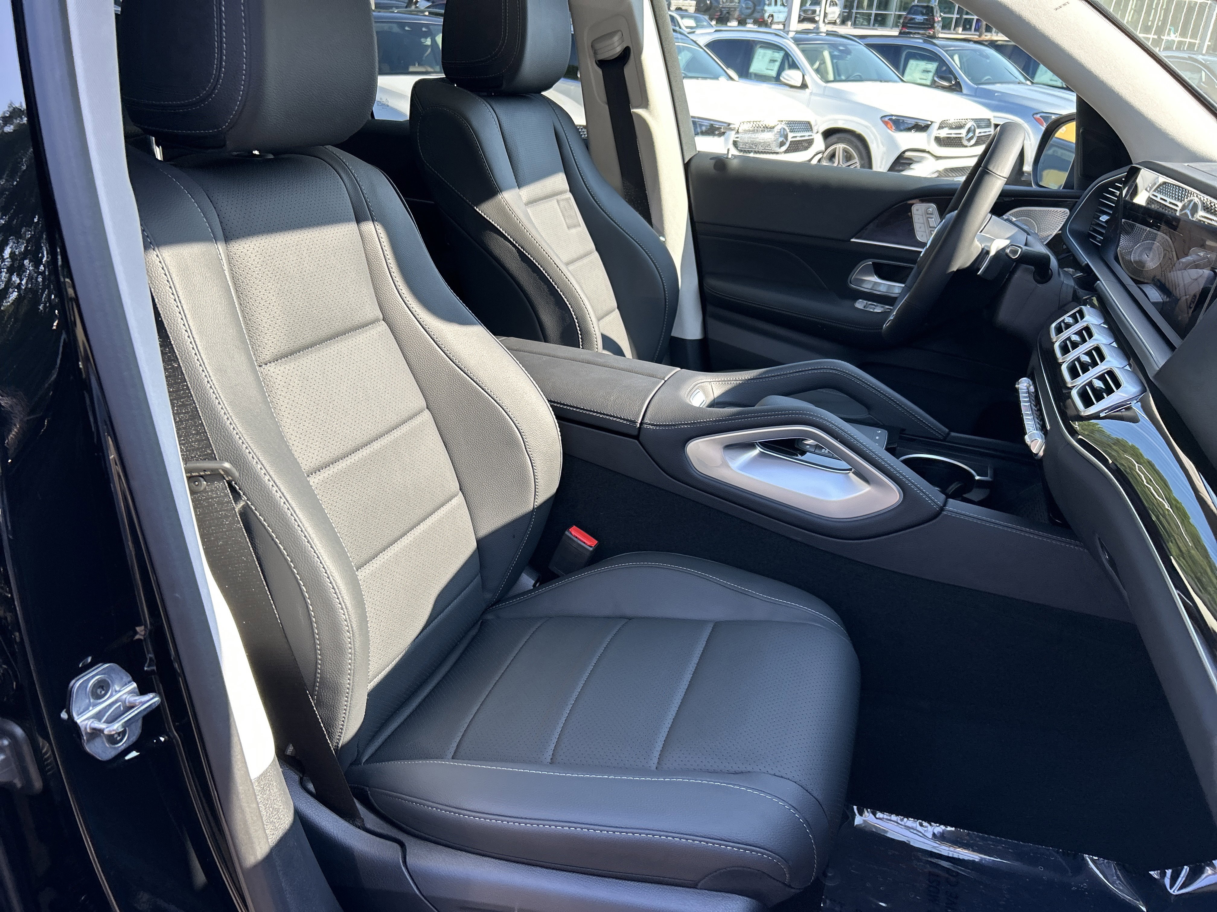 New 2026 Black Mercedes-Benz GLE 450 4MATIC® SUV image 44