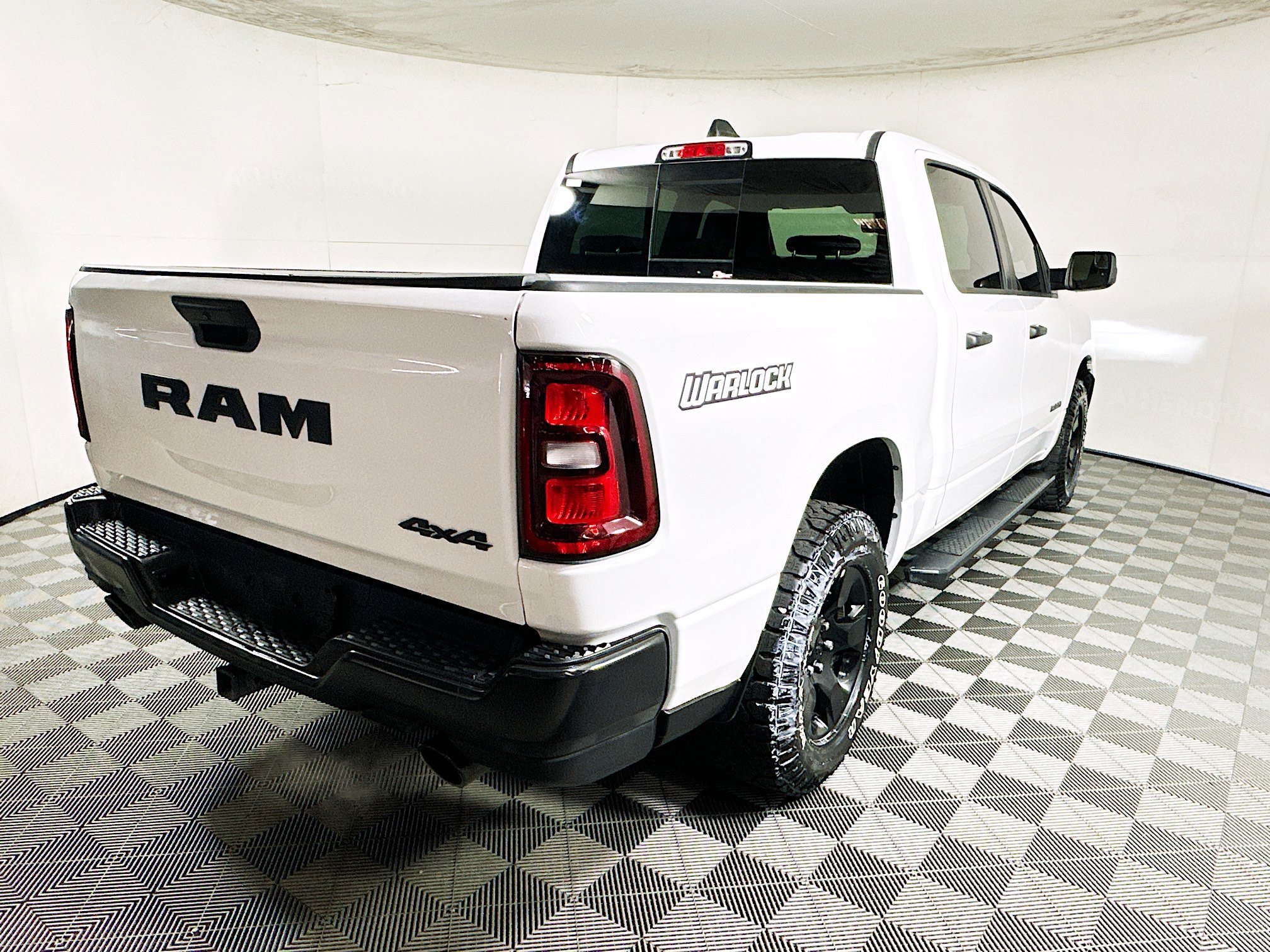 2025 Ram 1500 thumbnail 5