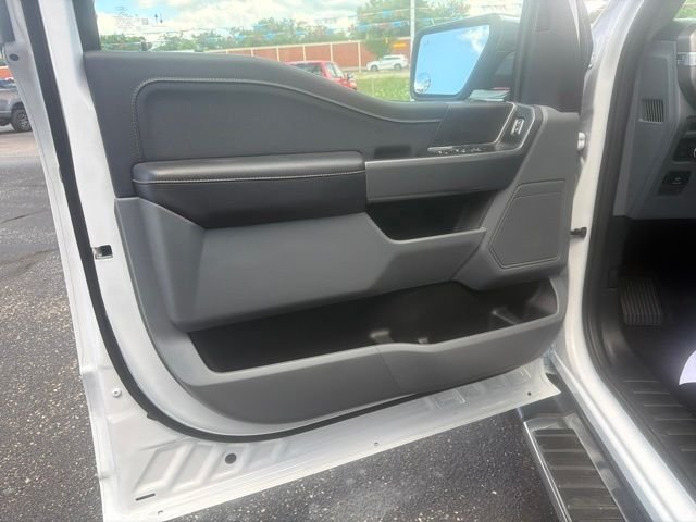 Certified Used 2024 Oxford White Ford XLT image 13