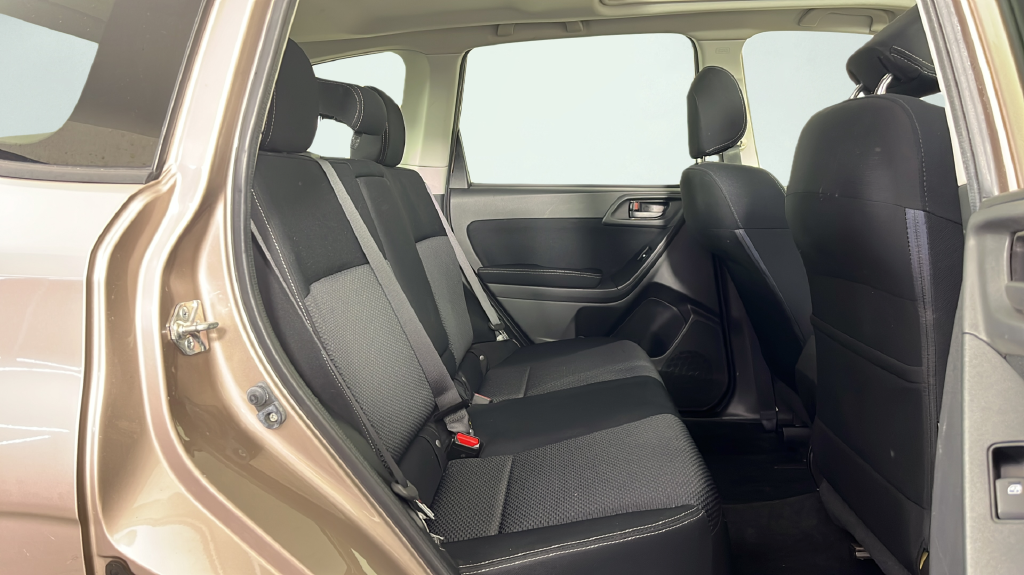 2015 Subaru Forester i Premium - Photo 18