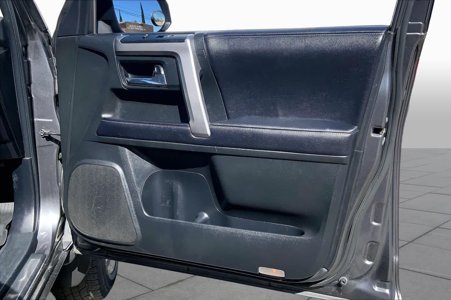 Used 2019 Magnetic Gray Metallic Toyota SR5 Premium image 20