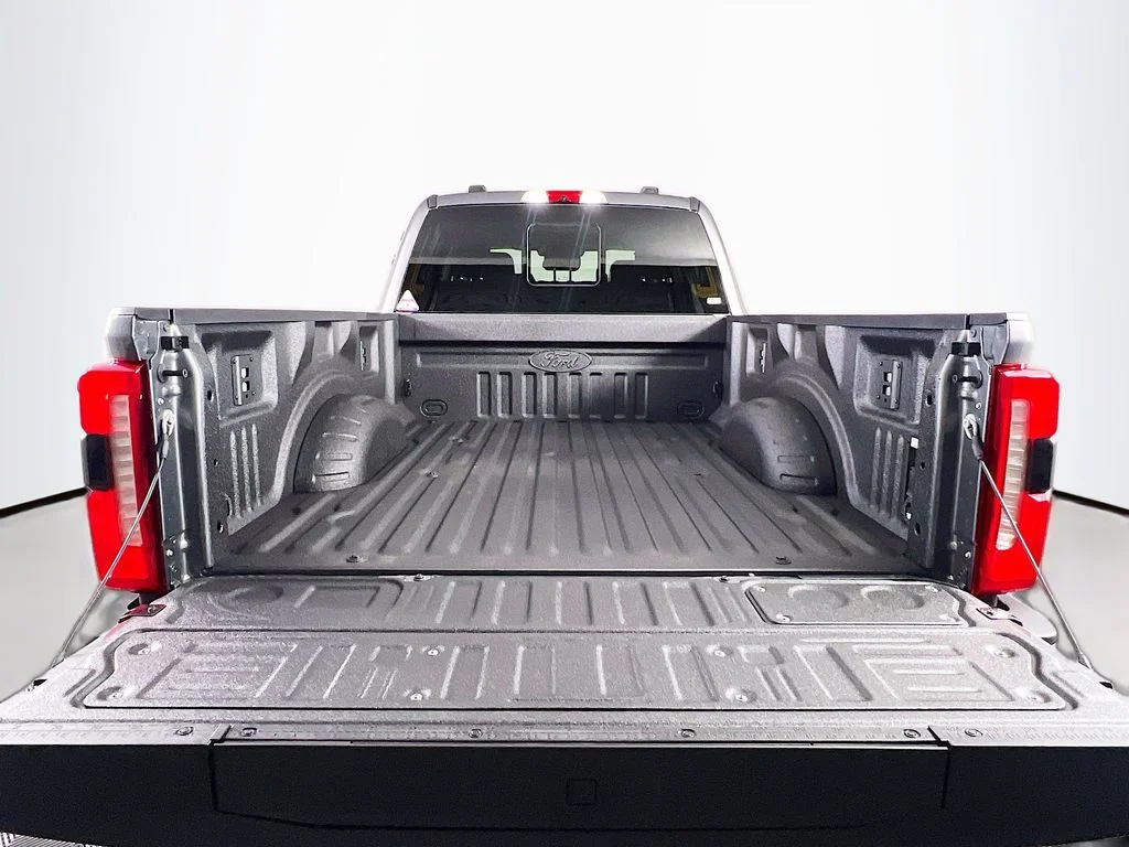 New 2026 Carbonized Gray Metallic Ford Lariat image 15