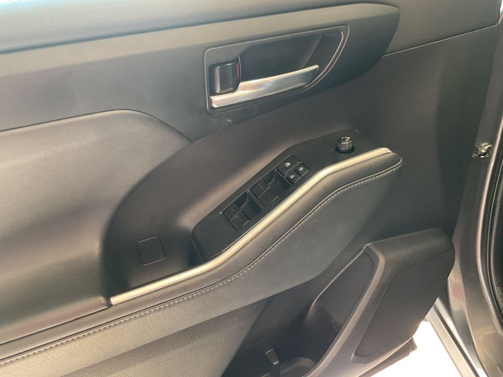Used 2022 Gray Toyota XLE image 14