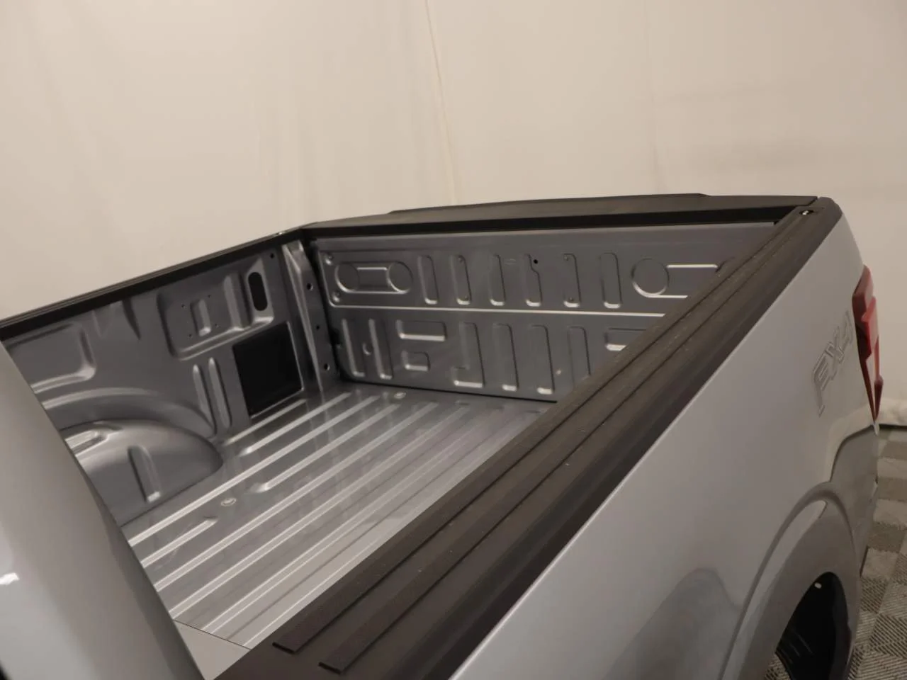 New 2026 Iconic Silver Metallic Ford XLT image 18