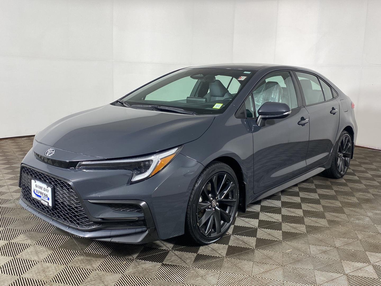 Used 2024 Underground Toyota SE image 2