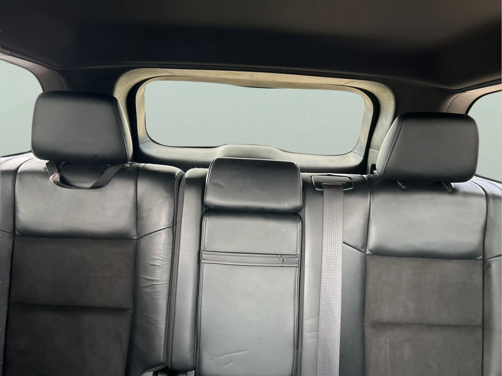 Used 2020 Velvet Jeep Altitude image 10
