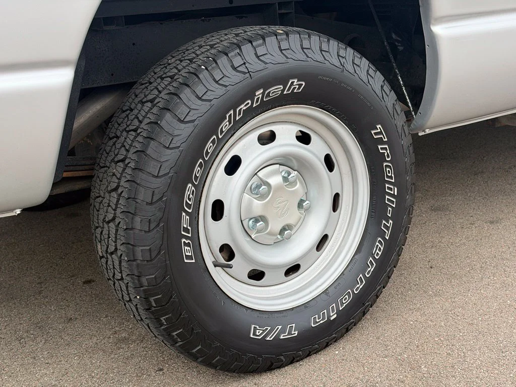 Used 2004 Silver Dodge ST image 24