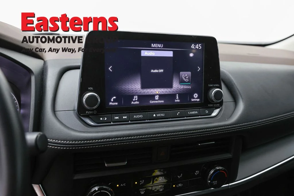 Used 2023 Black Nissan S image 19