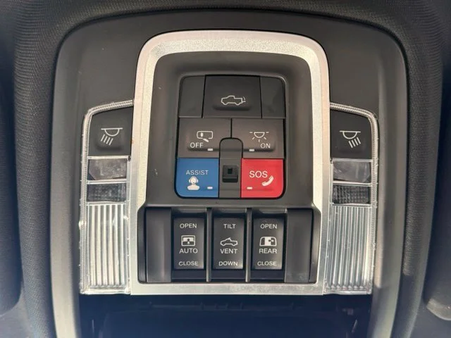 Used 2021 Black Ram Laramie image 26