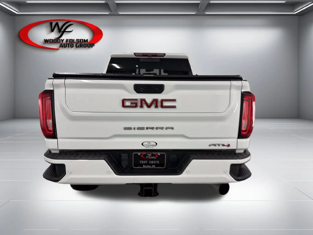 Used 2022 White GMC AT4 image 7