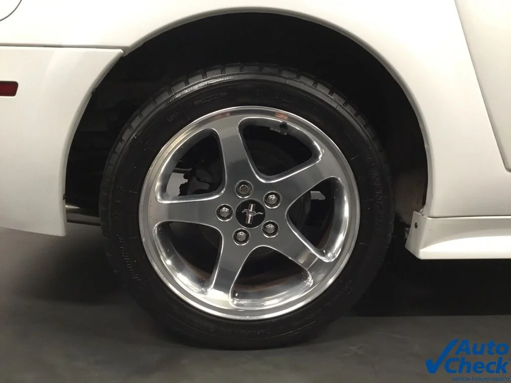 Used 2003 White Ford GT image 29