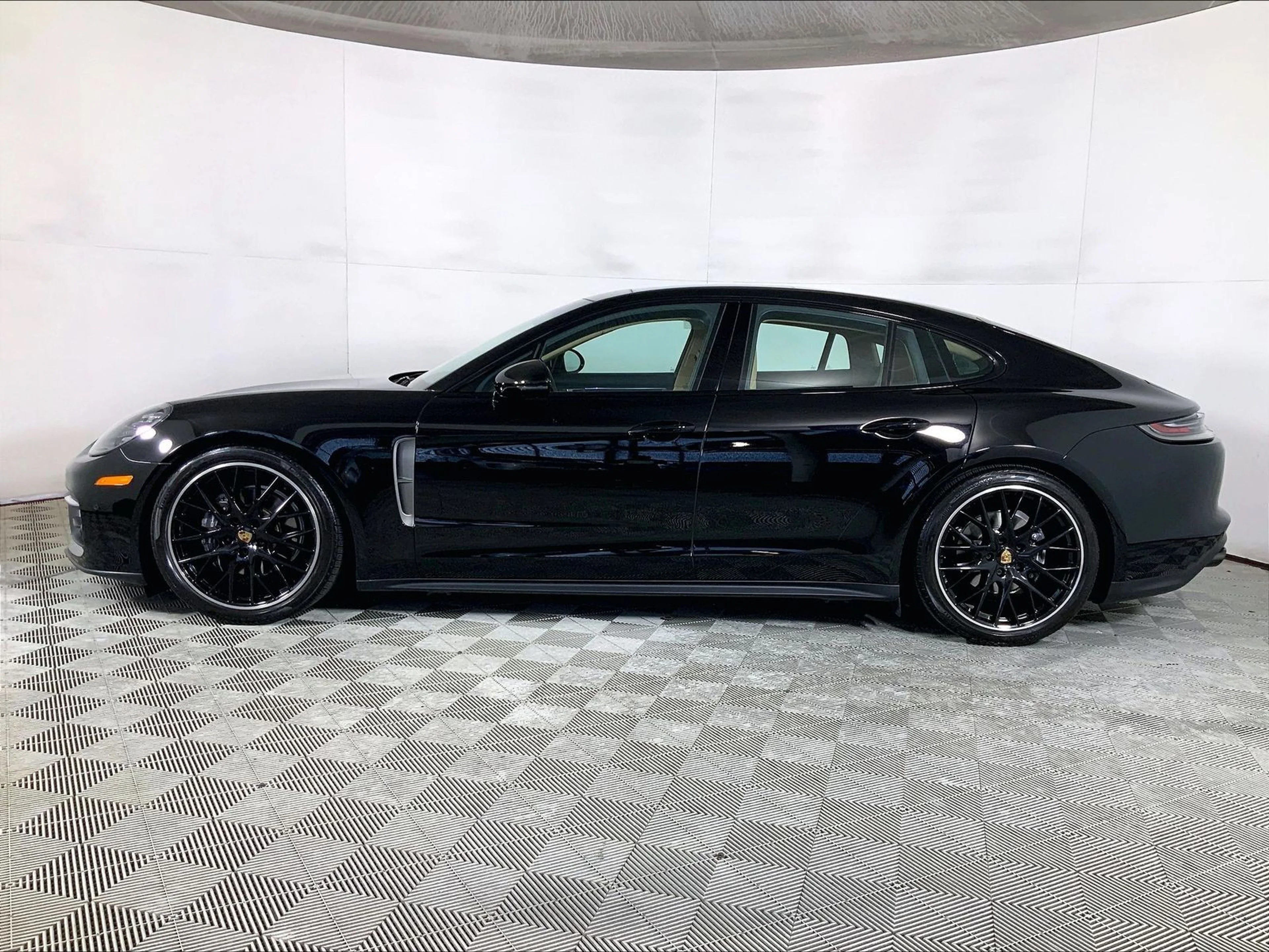 Used 2023 Black Porsche 4 Platinum Edition image 2