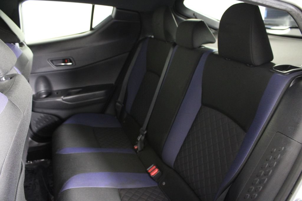 Used 2021 White Toyota XLE image 20
