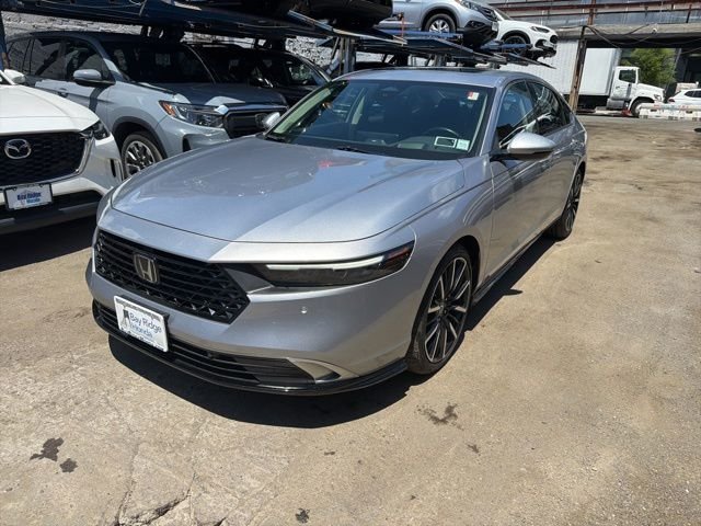 Used 2024 Gray Honda Touring image 1