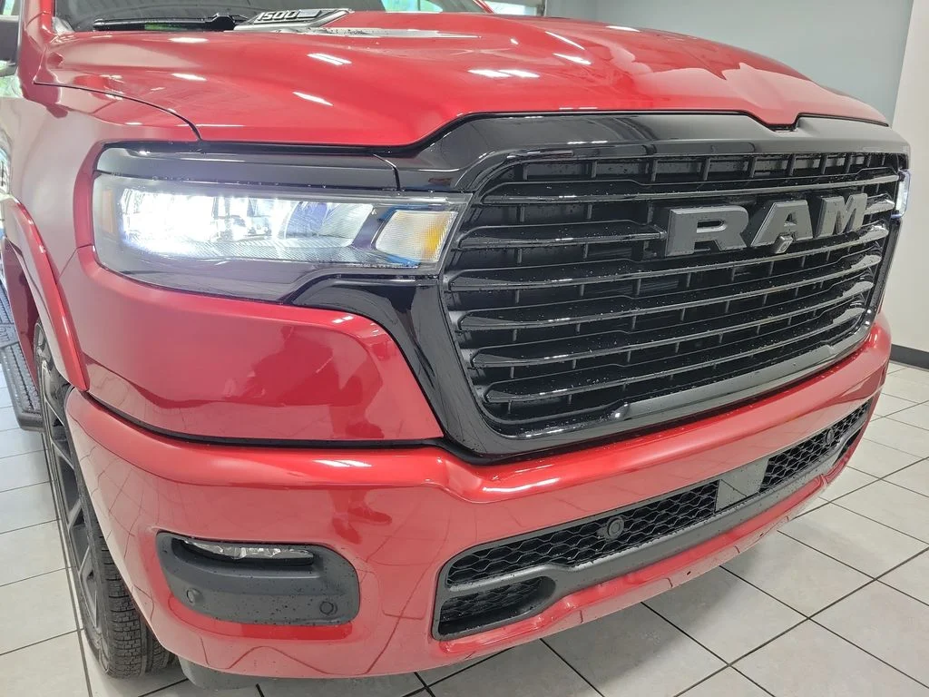 New 2026 Molten Red Pearl-Coat Exterior Paint RAM Laramie image 16