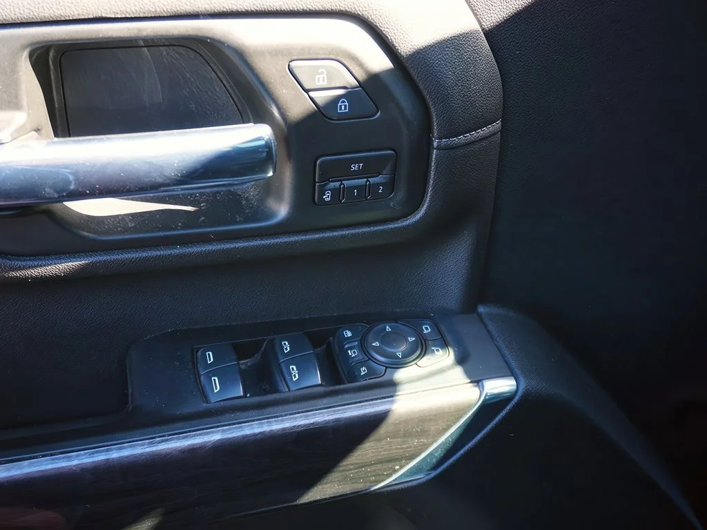 2022 Chevrolet Silverado 2500HD LTZ - Photo 11