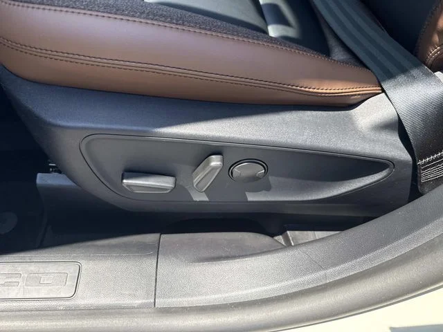 Used 2025 Beige Ford Outer Banks image 19