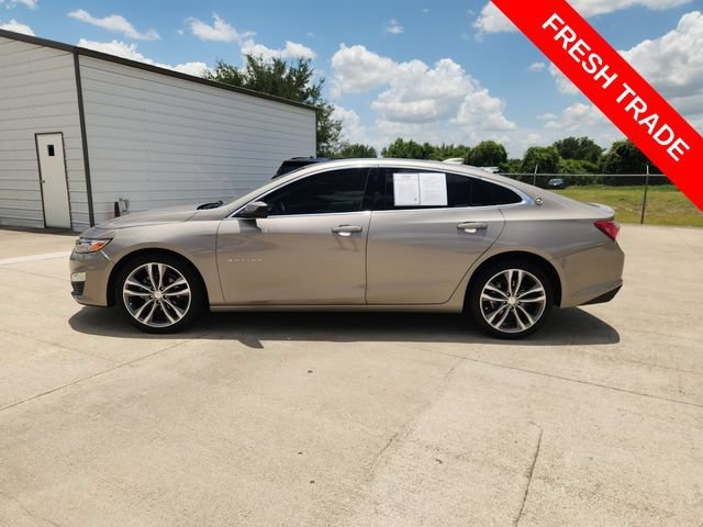 Used 2024 Mineral Gray Metallic Chevrolet 2LT image 4
