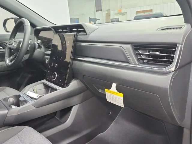 New 2026 Sterling Metallic GMC Elevation image 40