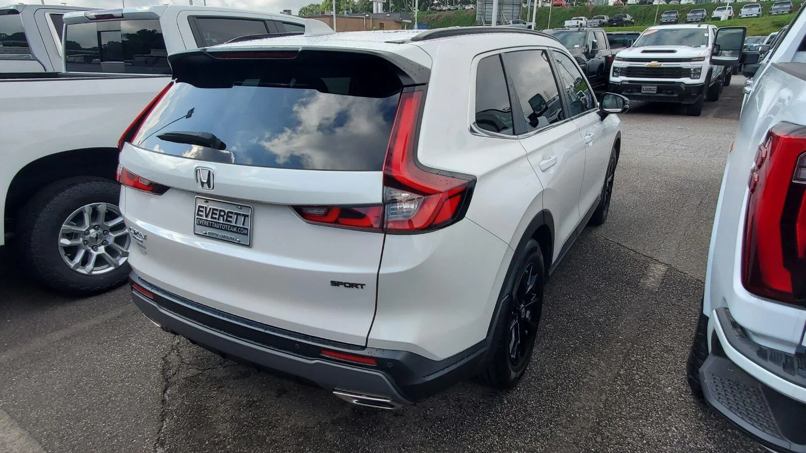 Used 2025 Platinum White Pearl Honda Sport-L image 9
