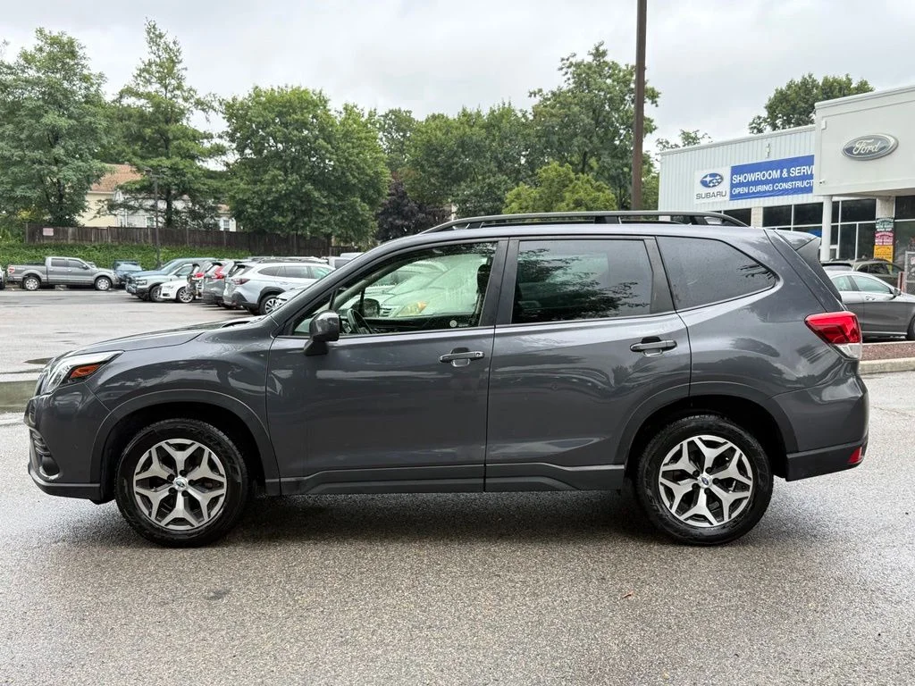 Used 2023 Gray Subaru Premium image 5