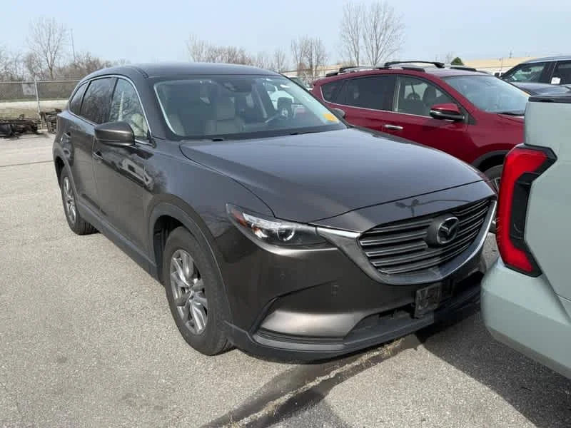 2017 Mazda CX-9 Touring AWD's photo