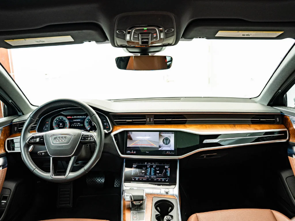Used 2023 Glacier White Audi 55 Premium Plus image 4