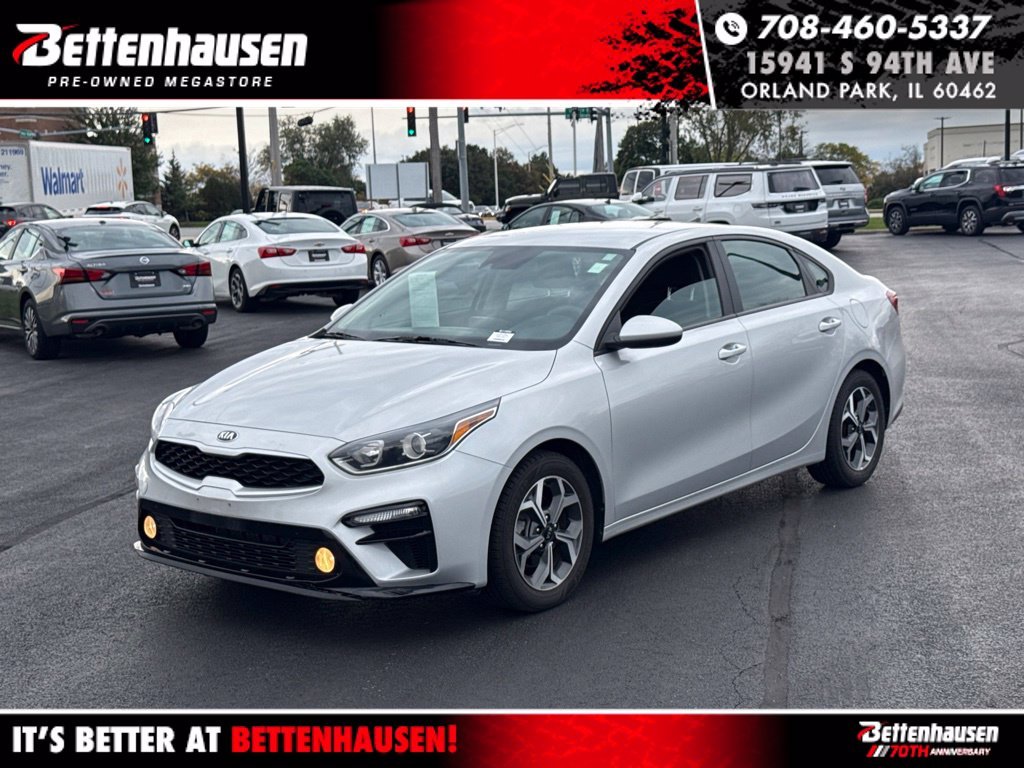 Used 2021 Silver Kia LXS image 1