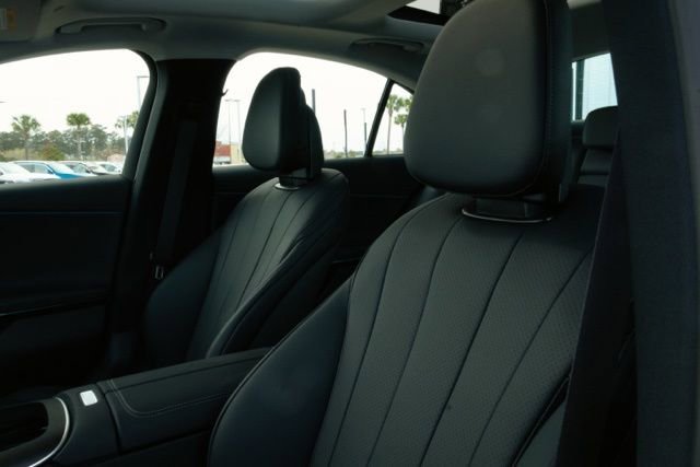 New 2026 Polar White Mercedes-Benz E 350 image 29