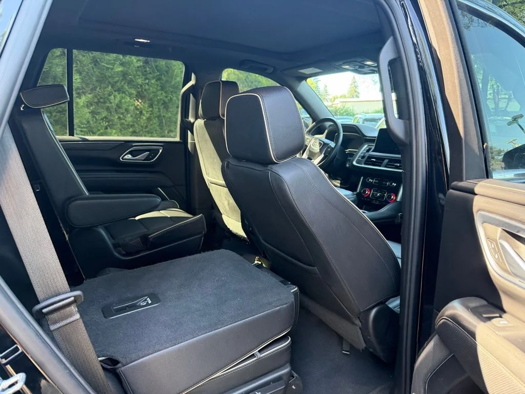 Used 2023 Black GMC SLT image 13