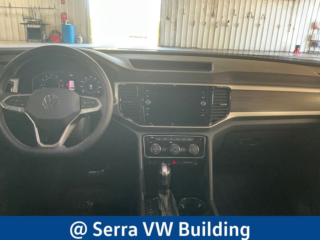Used 2023 Pure White Volkswagen 3.6L V6 SE w/Technology image 20