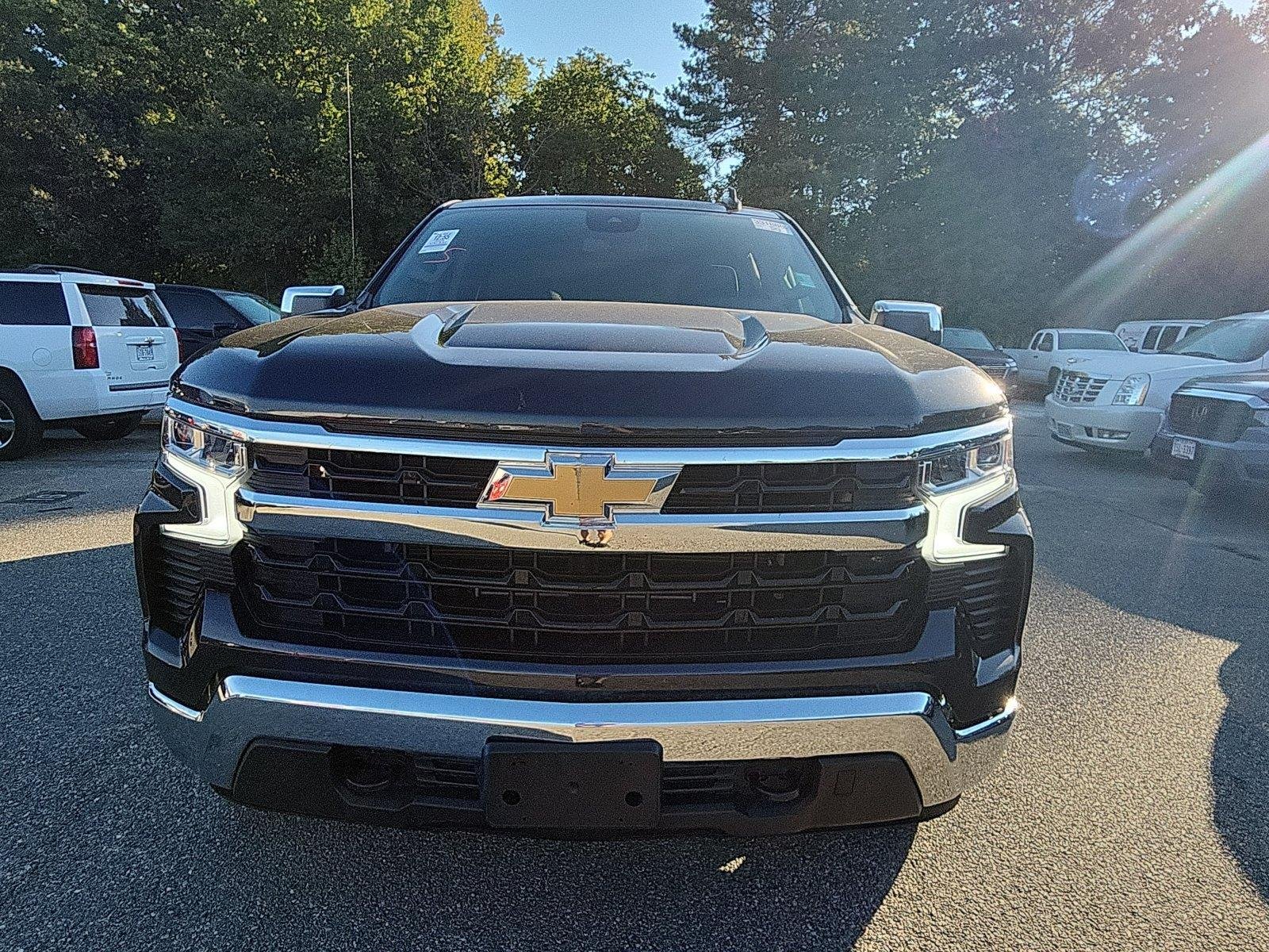 2024 Chevrolet Silverado 1500 LT - Photo 8