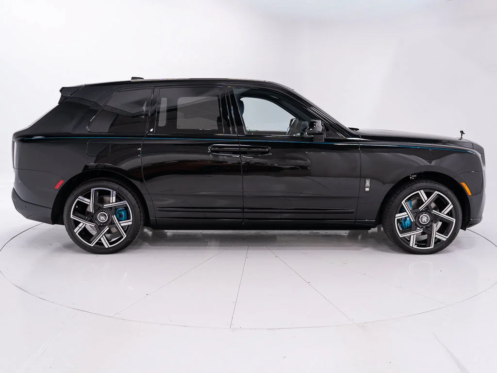 New 2027 Black Diamond Rolls-Royce  image 6