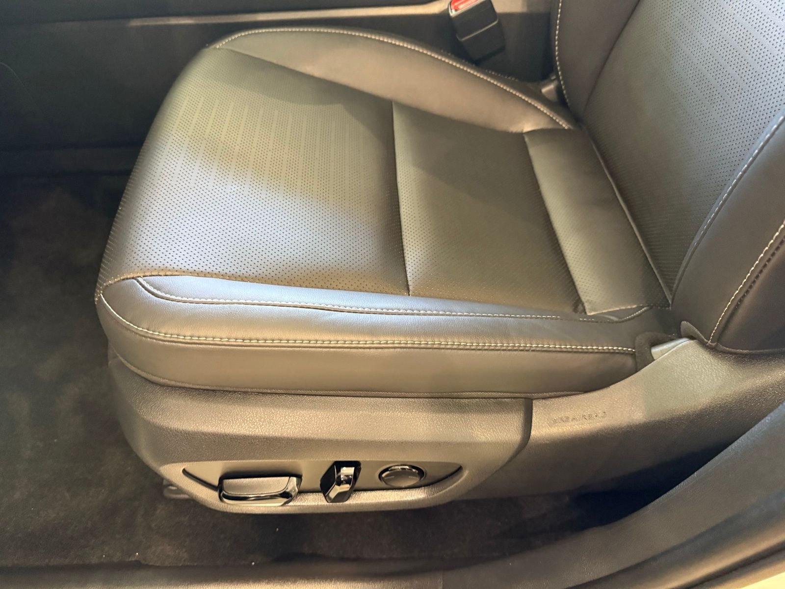 Used 2025 Beige Lexus 350 Premium image 37