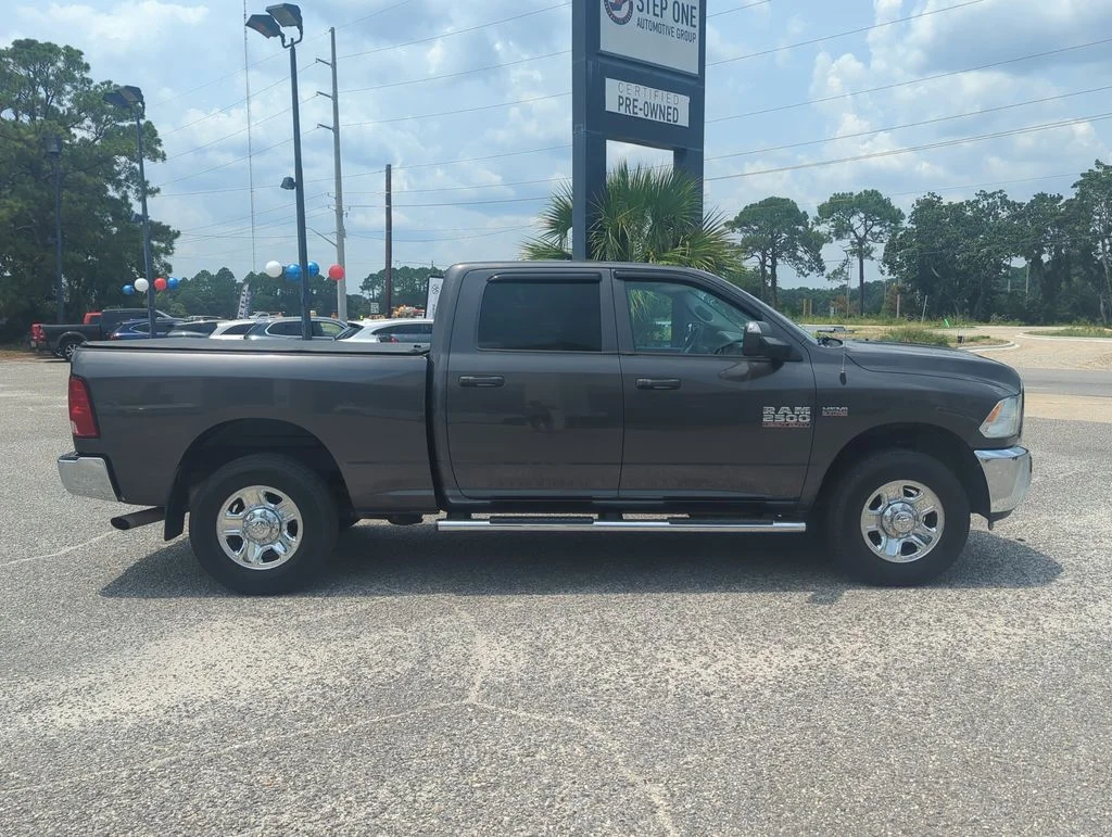 Used 2016 Gray Ram Tradesman image 8
