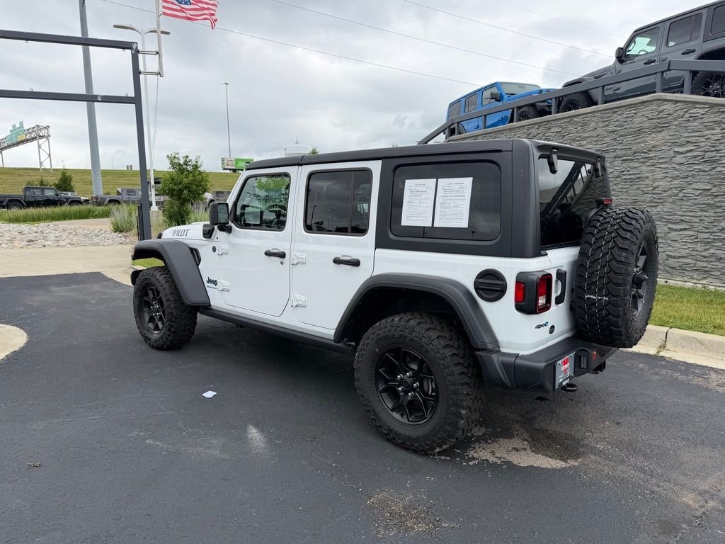 Used 2025 White/off-white Jeep Willys 4xe image 4