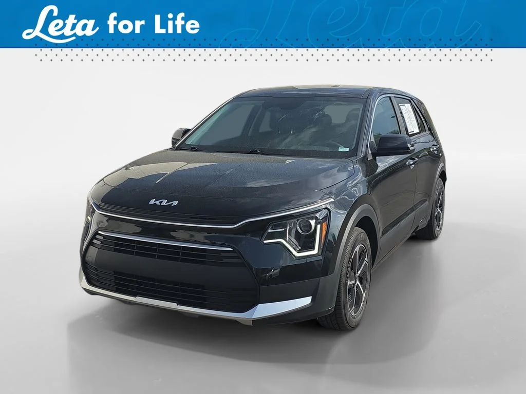2024 Kia Niro LX HEV's photo