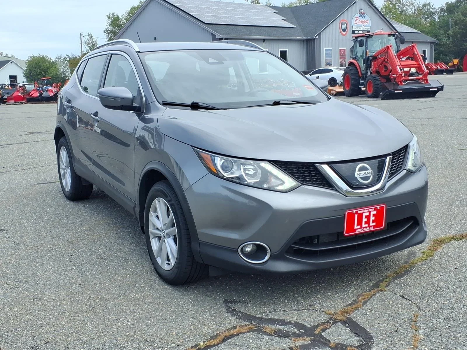 Used 2019 Gun Metallic Nissan SV image 3